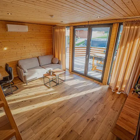 Podgorski Chill منتزه العطل Dziwiszow